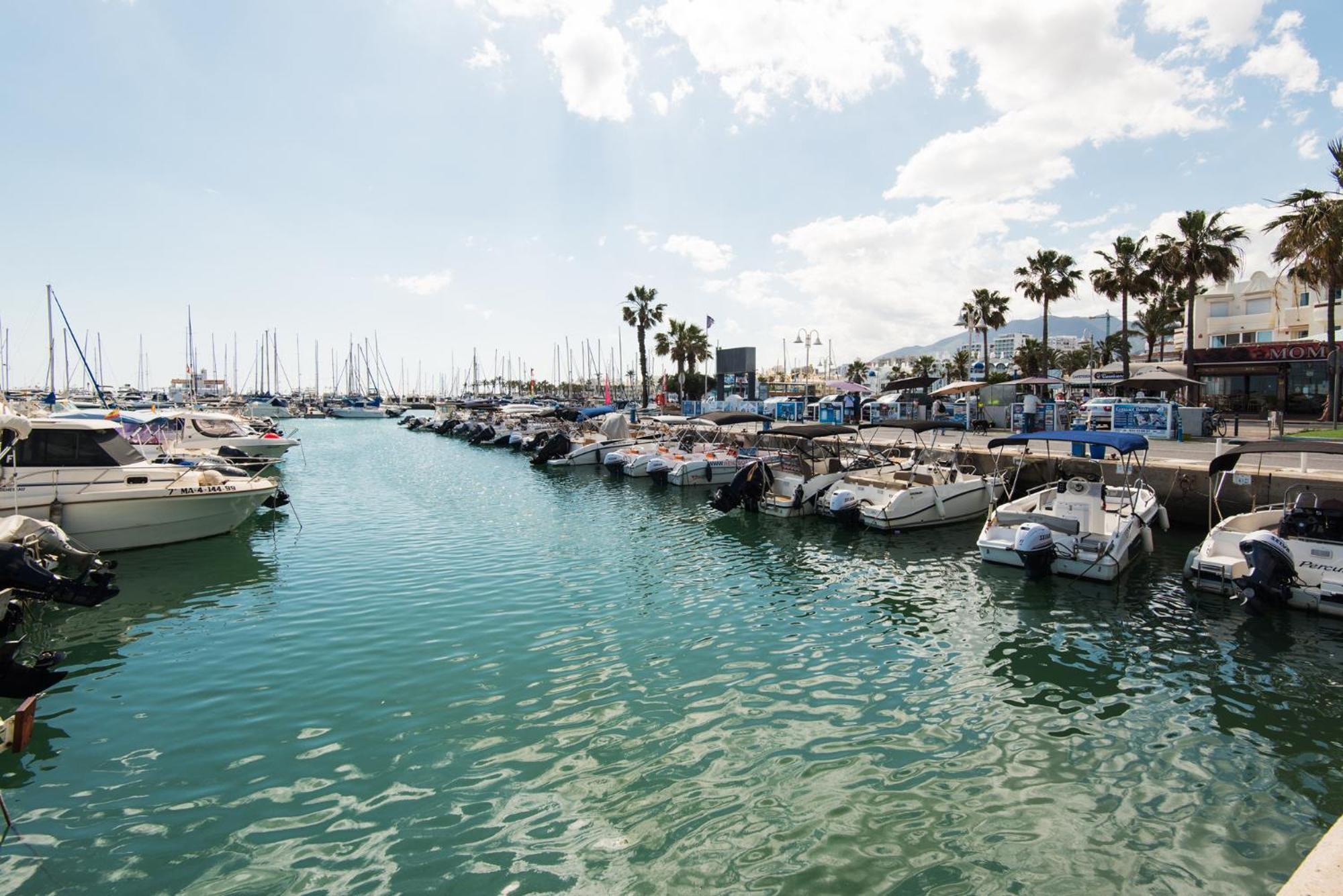Apartmento En La Pequena Venecia, Puerto Marina Беналмадена Екстериор снимка